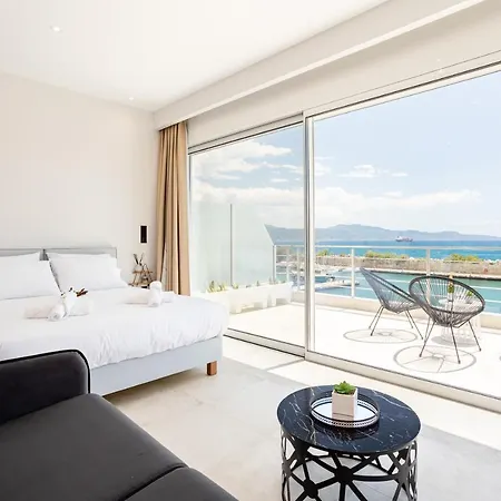 Yin & Yang Studio, Marina Hideout In Kalamata