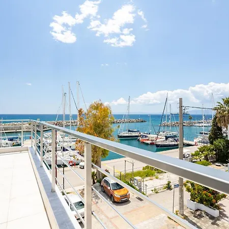 Apartment Yin & Yang Studio, Marina Hideout In Kalamata