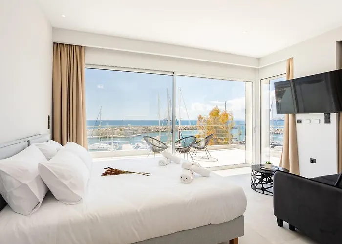 Yin & Yang Studio, Marina Hideout In Lejlighed Kalamata